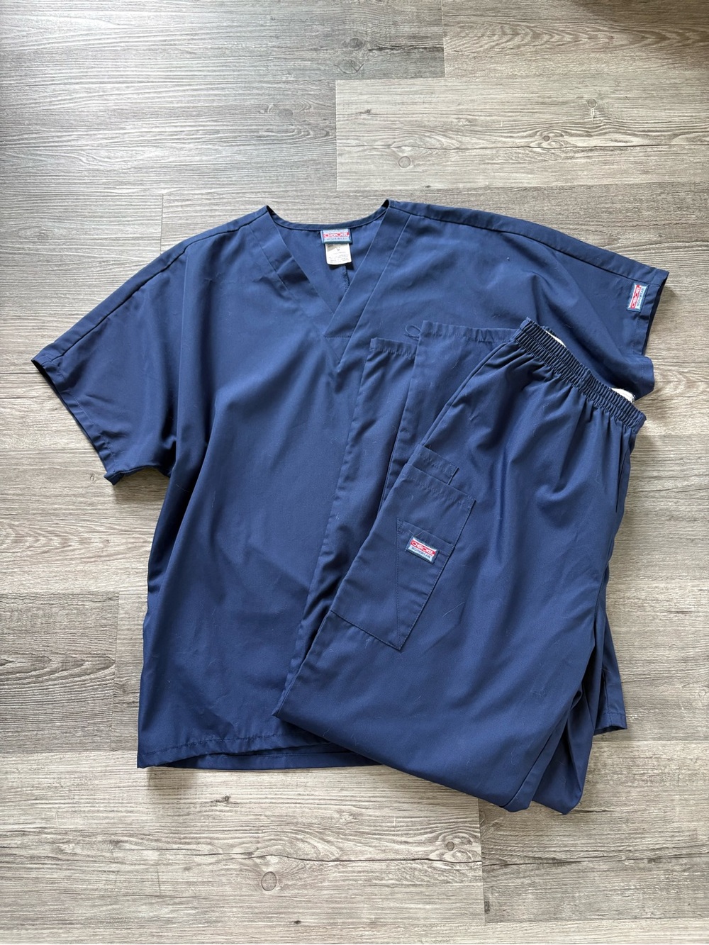 Cherokee Uni-sex Navy Blue Scrub Top & Pants Set. Size M